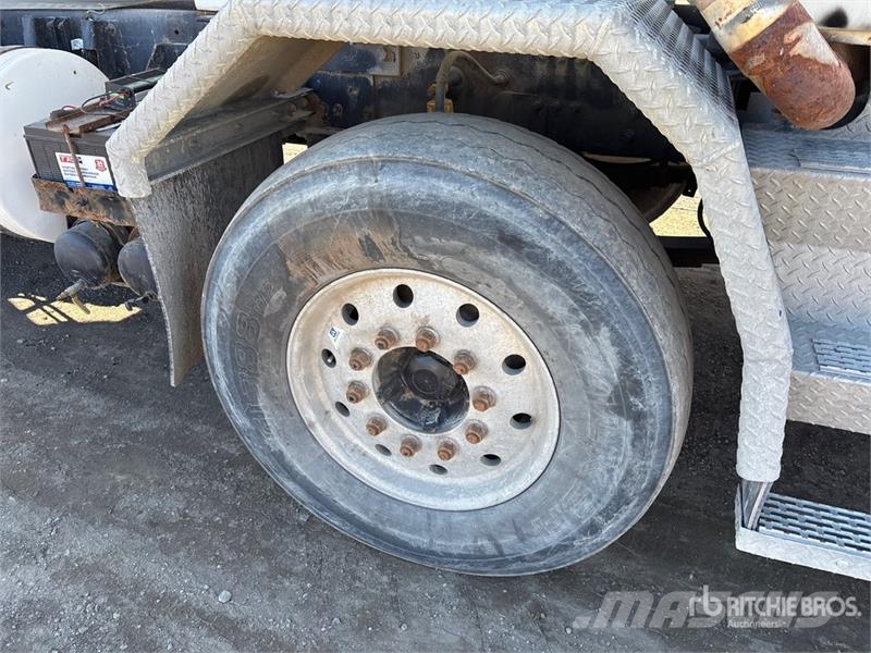 Mack CT713 混凝土車