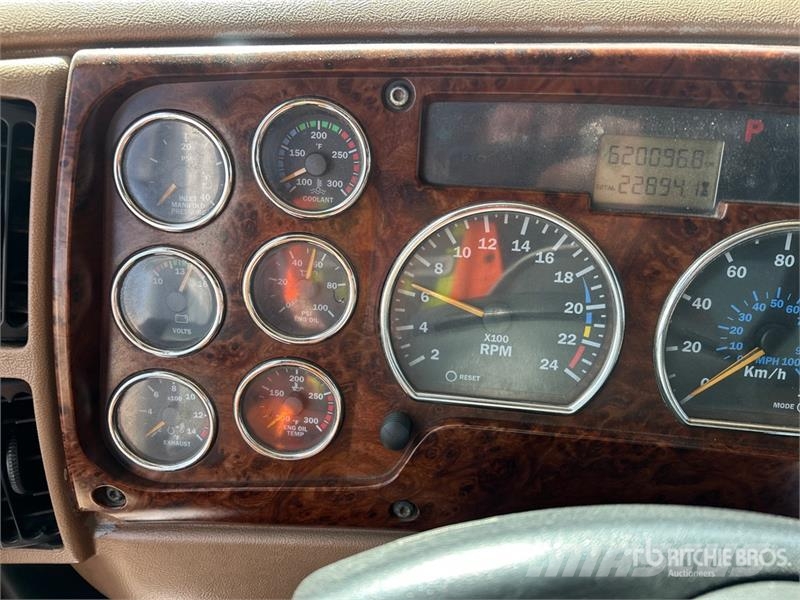 Mack CT713 傾卸式卡車