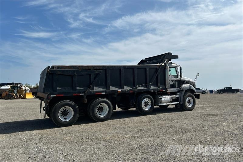 Mack CT713 傾卸式卡車