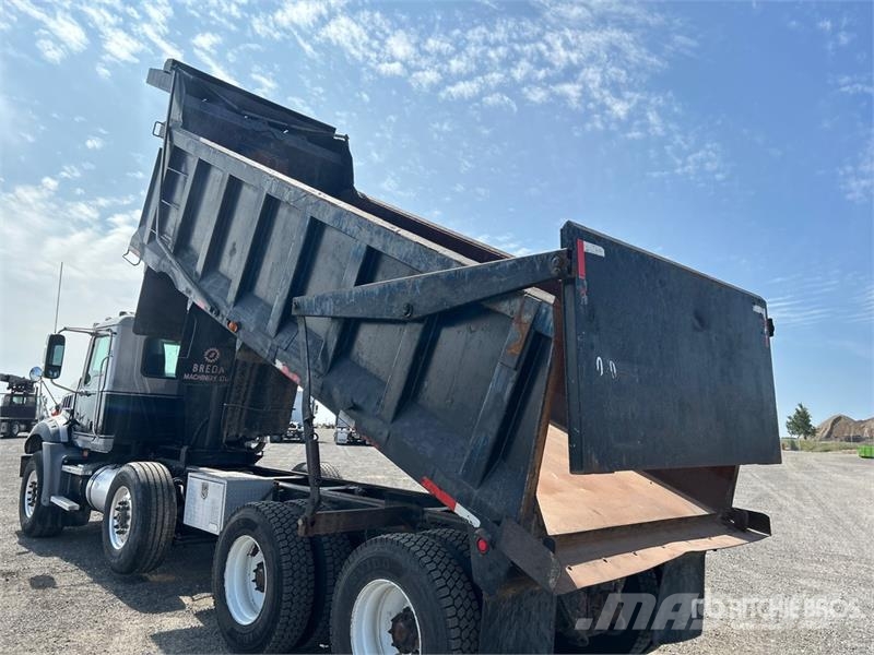 Mack CT713 傾卸式卡車
