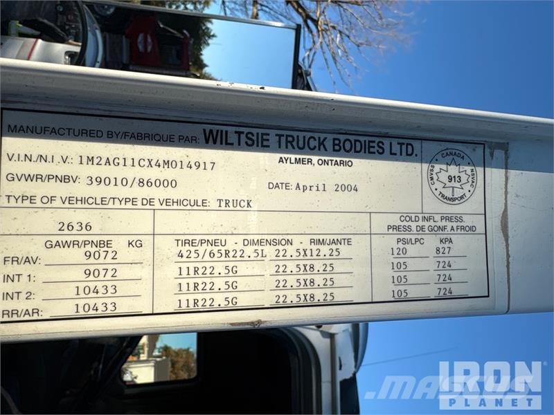 Mack CV713 Kipper