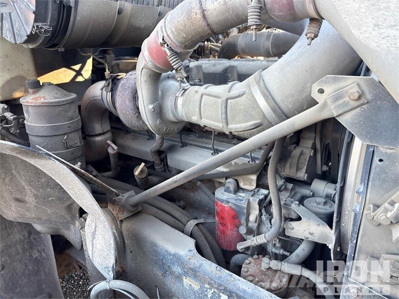 Mack CV713 Kipper