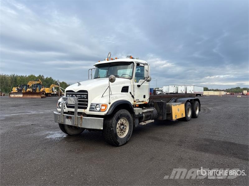 Mack CV713 Granite 6x4 Roll-Off Truck Skip loader
