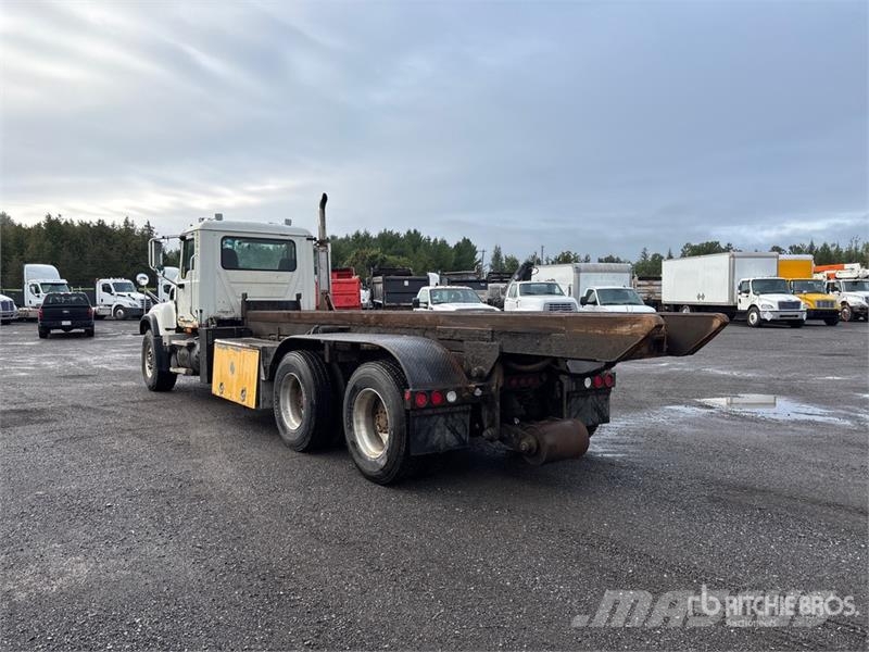 Mack CV713 Granite 6x4 Roll-Off Truck Skip loader