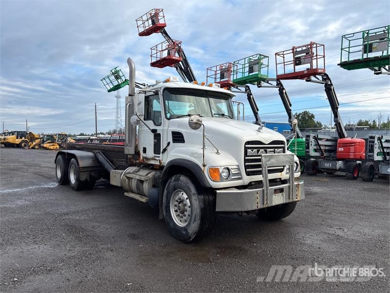 Mack CV713 Granite 6x4 Roll-Off Truck Skip loader