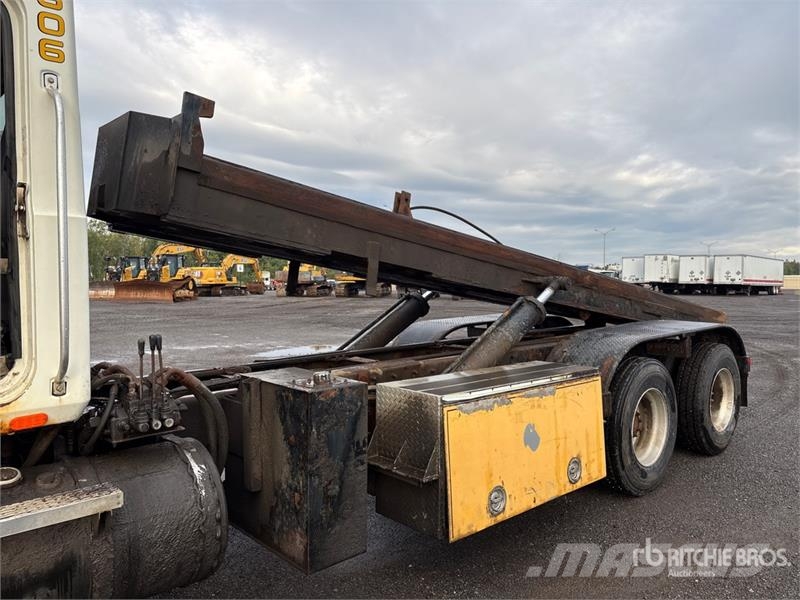 Mack CV713 Granite 6x4 Roll-Off Truck Skip loader
