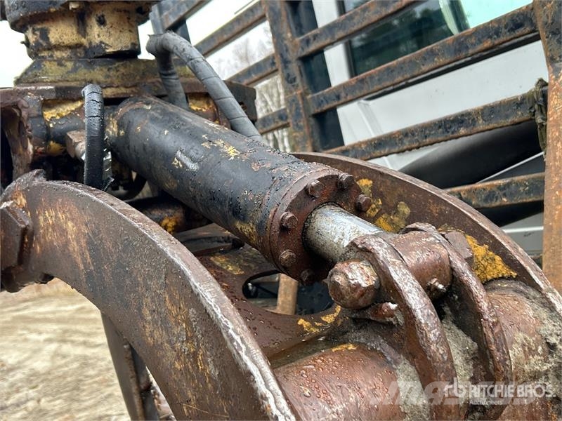 Mack CV713 Truck Mounted Self Loader Log Loader Knuckleboom læssere
