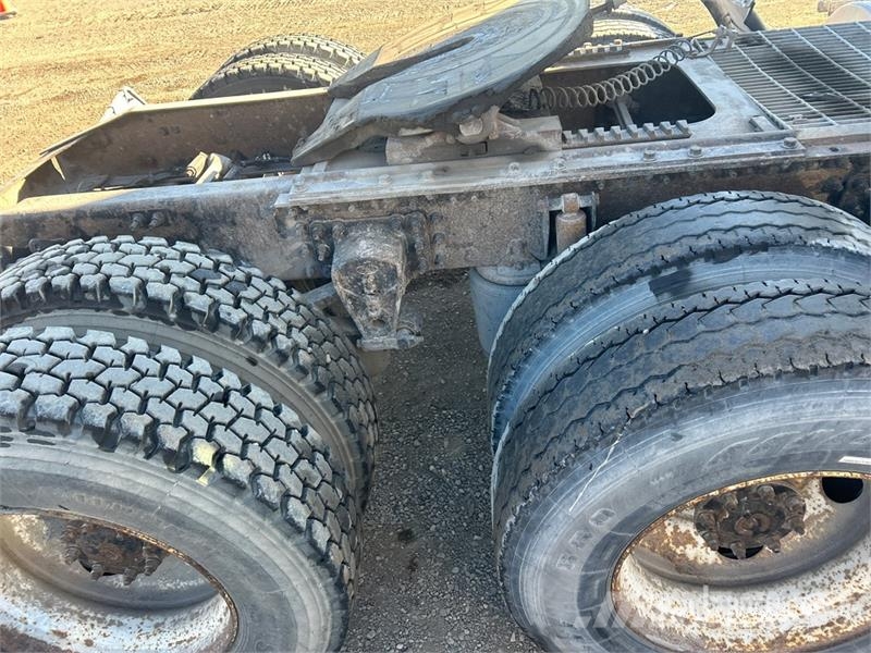 Mack CXN613 Tracteur routier