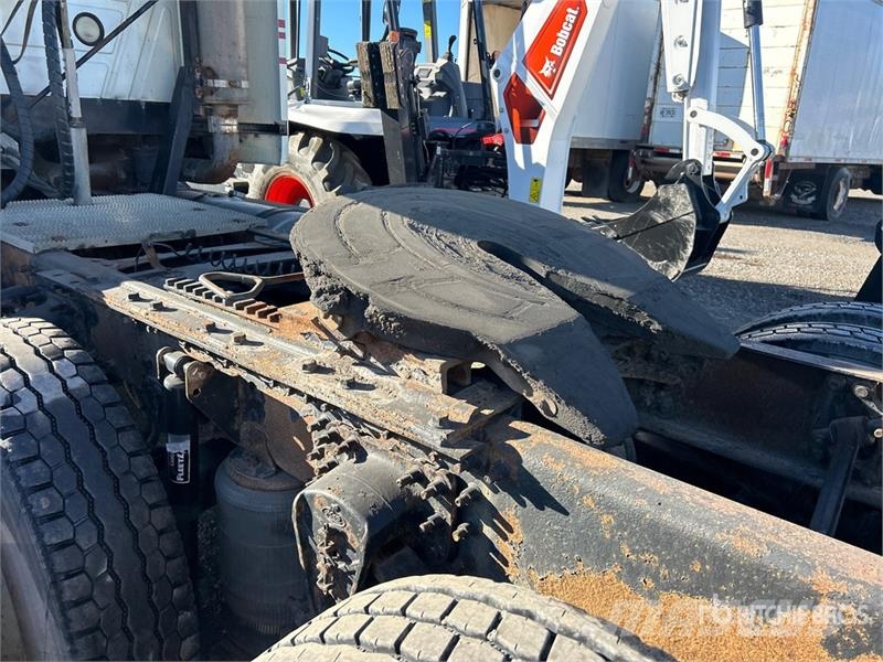 Mack CXN613 Tracteur routier