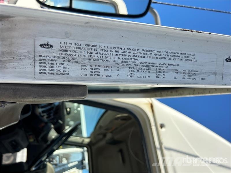 Mack CXN613 Tracteur routier