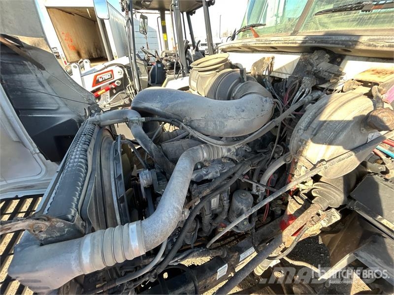 Mack CXN613 Tracteur routier