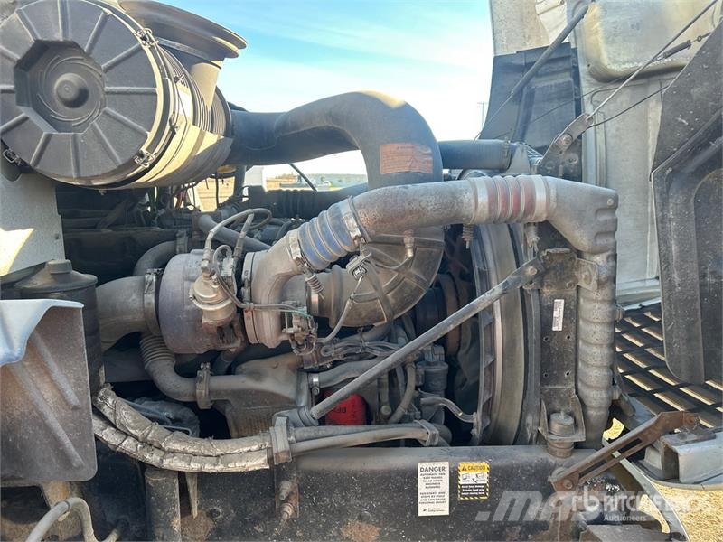 Mack CXN613 Tracteur routier
