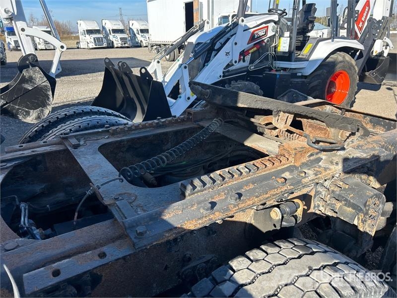 Mack CXN613 Tracteur routier