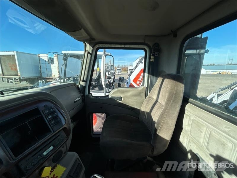 Mack CXN613 Tracteur routier