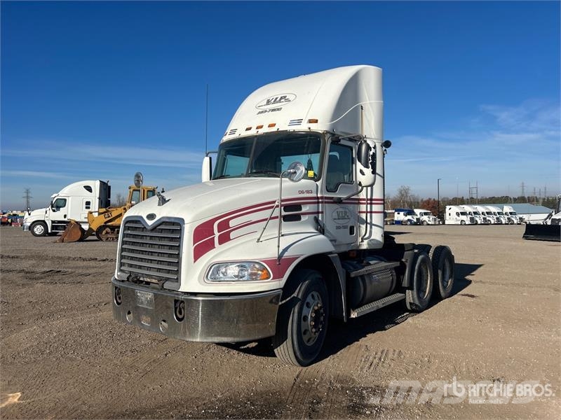 Mack CXN613 Tracteur routier
