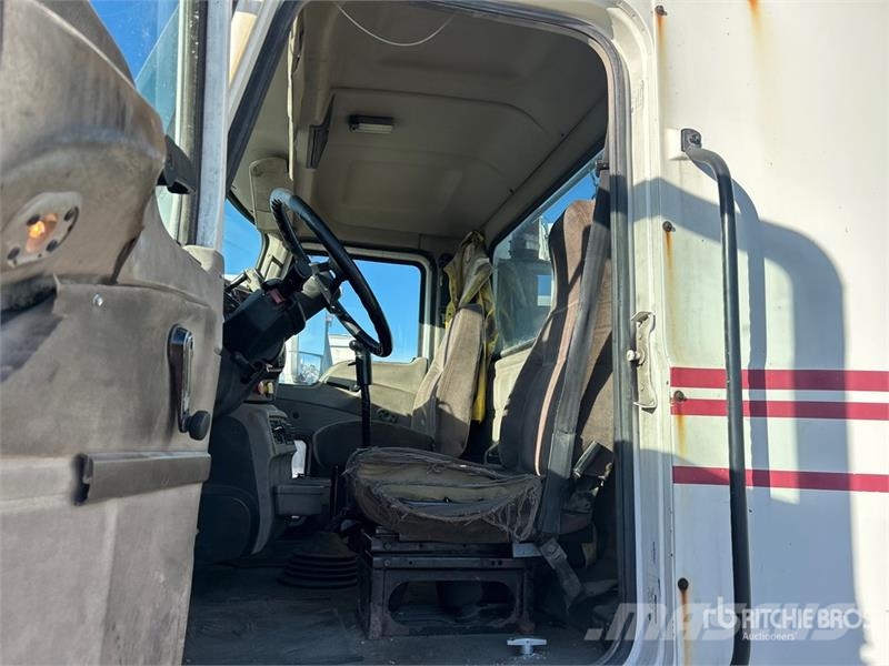Mack CXN613 Tracteur routier