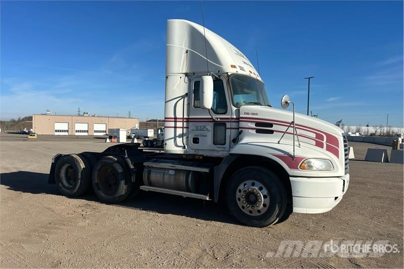 Mack CXN613 Tracteur routier