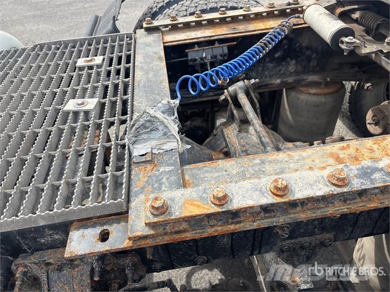 Mack CXU600 Autotractoare