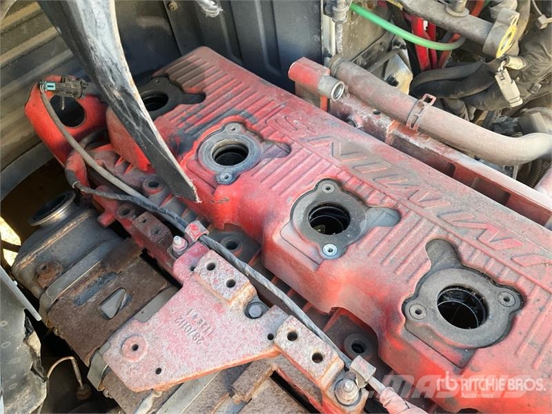 Mack CXU600 牵引车