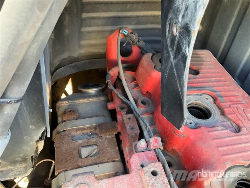 Mack CXU600 牵引车