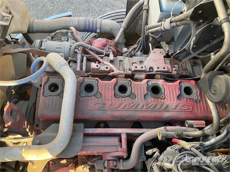 Mack CXU600 牵引车
