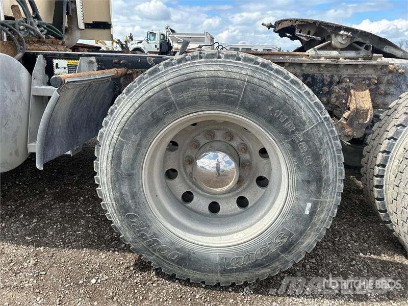 Mack CXU613 Autotractoare