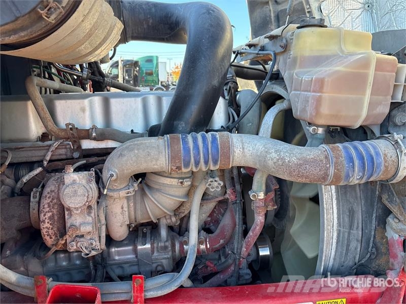 Mack CXU613 وحدات الجر