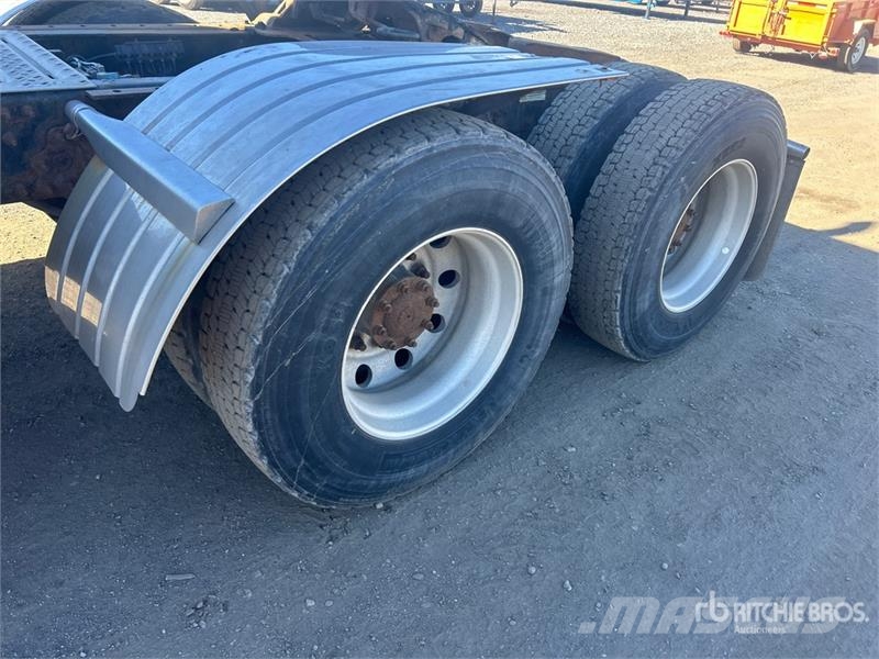 Mack CXU613 Tracteur routier