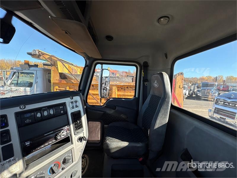 Mack CXU613 Tracteur routier