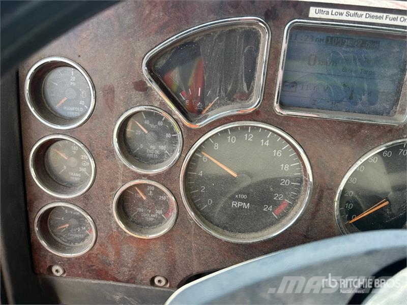 Mack CXU613 Autotractoare