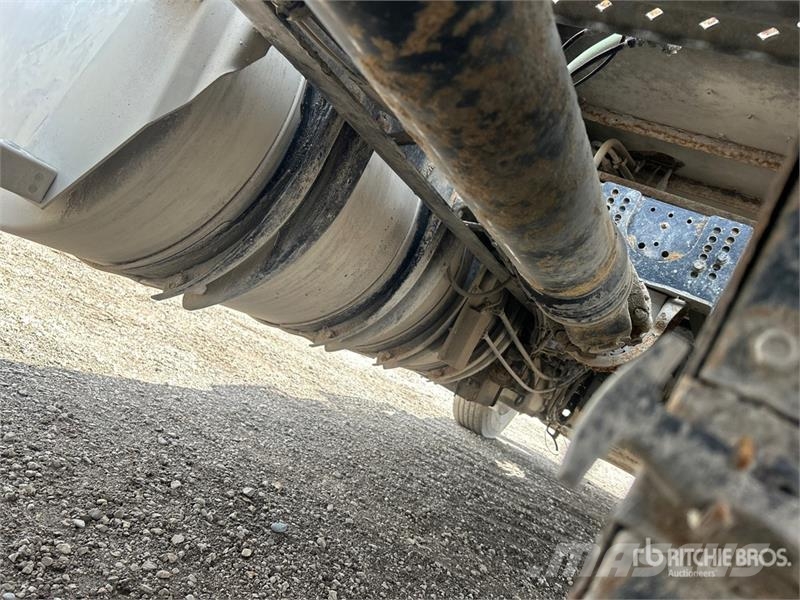 Mack CXU613 Autotractoare
