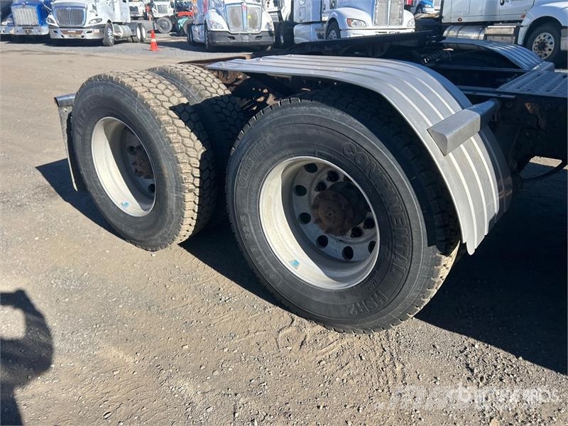 Mack CXU613 Tracteur routier