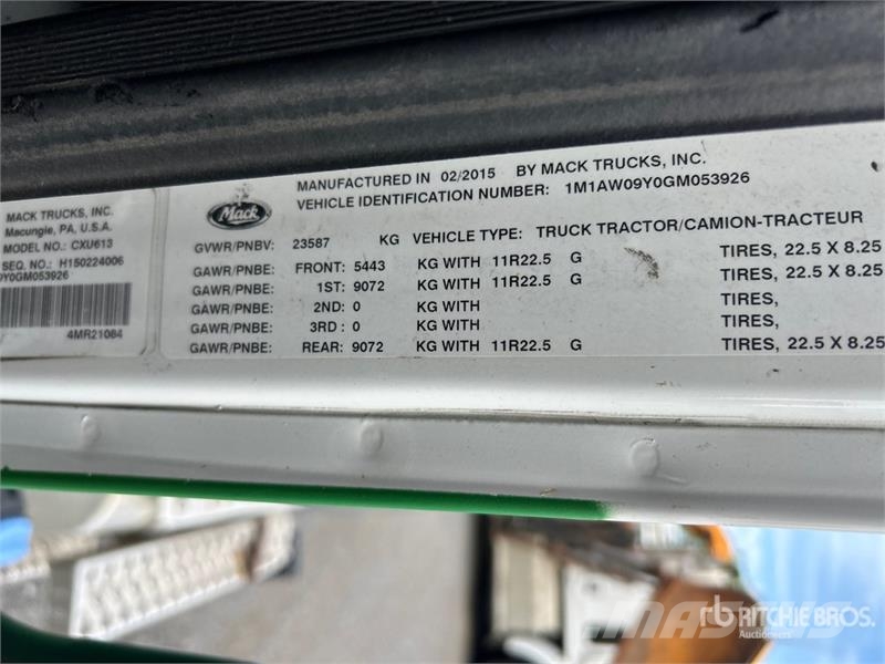 Mack CXU613 Vlačilci