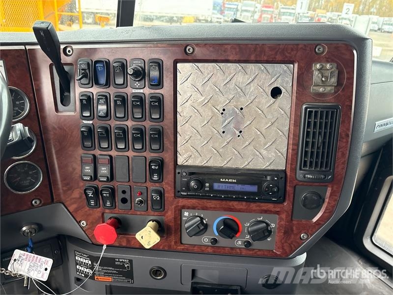 Mack CXU613 Sattelzugmaschinen
