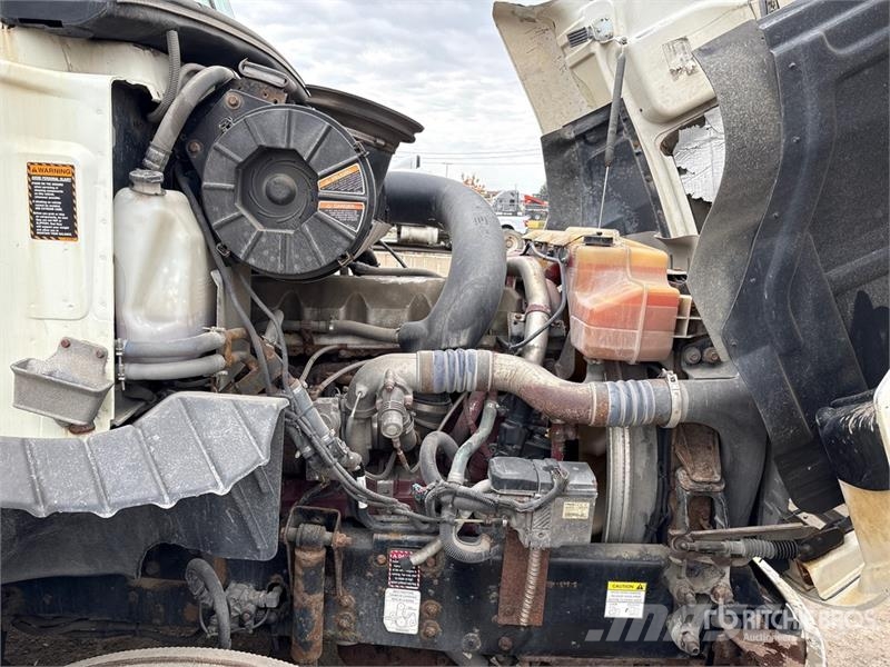 Mack CXU613 Vilcēji
