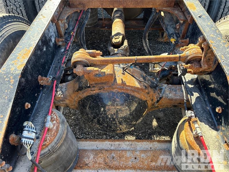 Mack CXU613 Тягачі