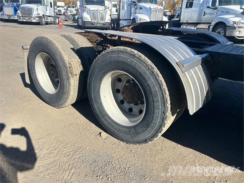 Mack CXU613 Tracteur routier