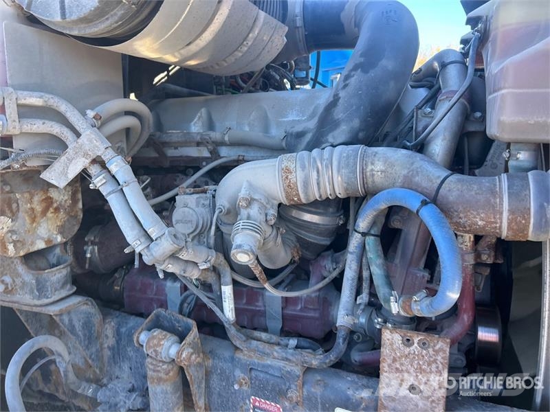 Mack CXU613 Tracteur routier