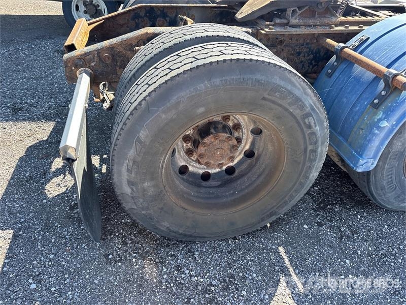 Mack CXU613 Autotractoare
