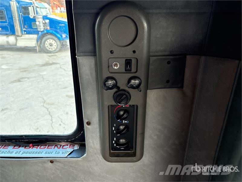 Mack CXU613 Ciągniki siodłowe