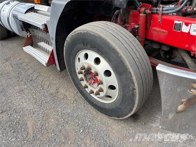 Mack CXU613 Trekkvogner