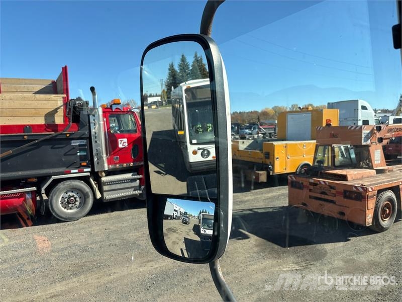 Mack CXU613 Tracteur routier