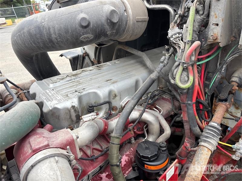 Mack CXU613 트랙터 유닛