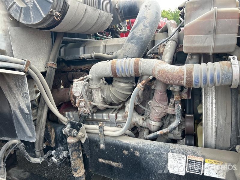 Mack CXU613 Vlačilci