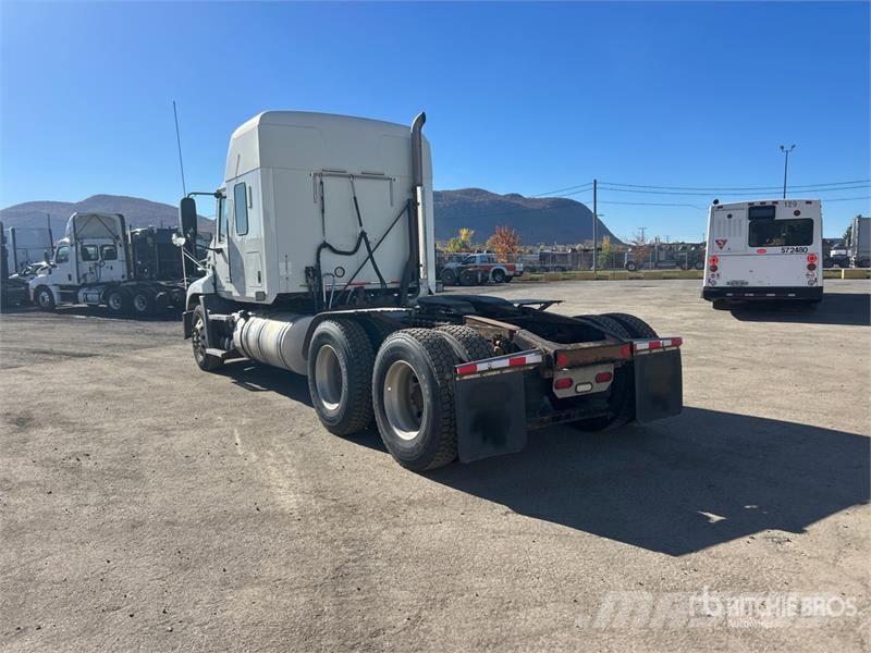 Mack CXU613 Tracteur routier