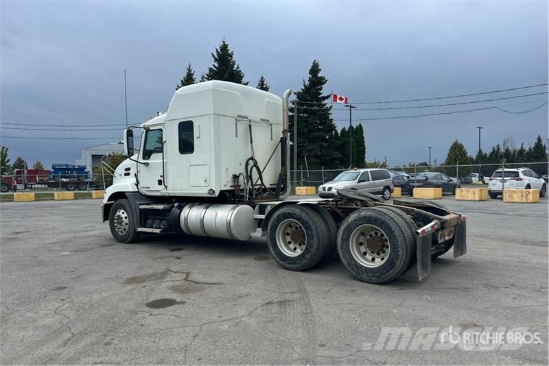 Mack CXU613 Tractor Units