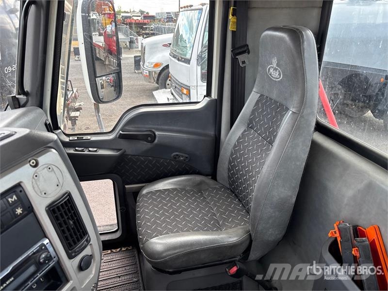 Mack CXU613 Trekkvogner