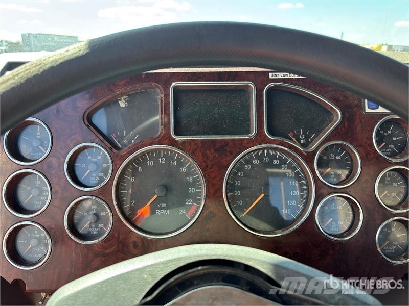 Mack CXU613 Autotractoare