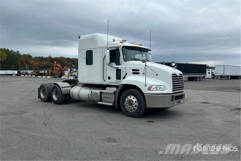 Mack CXU613 Tractor Units