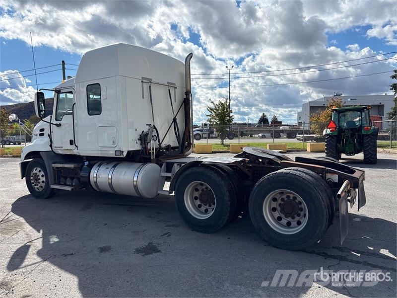 Mack CXU613 Ciągniki siodłowe